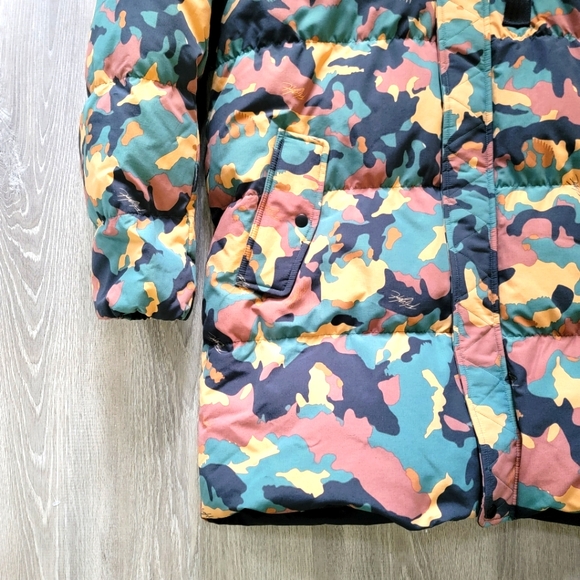 BRAND NEW Jordan Flight Heritage Camo Down Parka Men's Size: XL - Picture 4 of 12